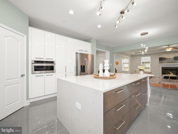6005 Roosevelt Street, Bethesda MD 20817