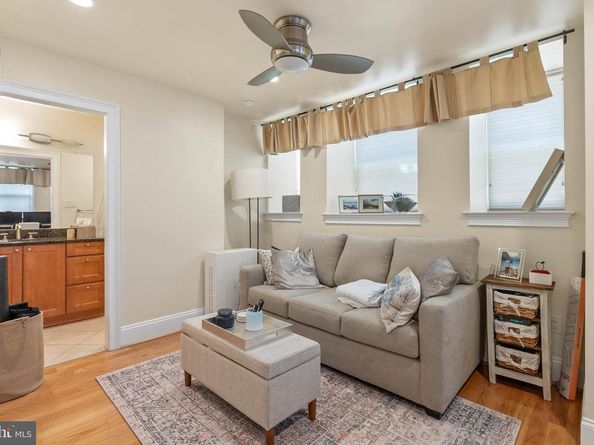 511 S 21st Street 102, Philadelphia PA 19146