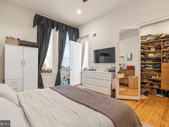 511 S 21st Street 102, Philadelphia PA 19146