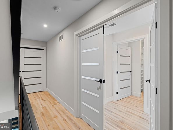 2721 W. Flora Street, Philadelphia PA 19121