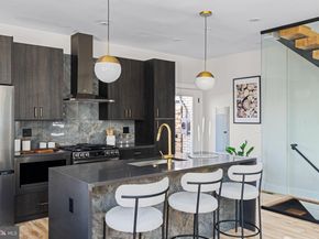2721 W. Flora Street, Philadelphia PA 19121