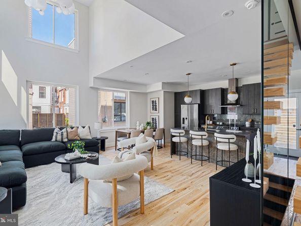 2721 W. Flora Street, Philadelphia PA 19121