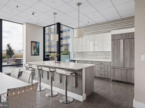 2101 Market Street 1401, Philadelphia PA 19103