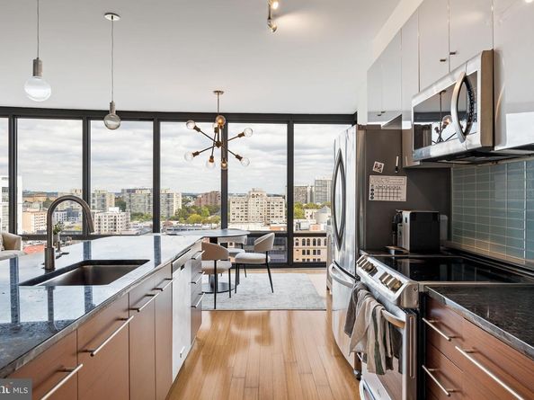 2101 Market Street 1401, Philadelphia PA 19103