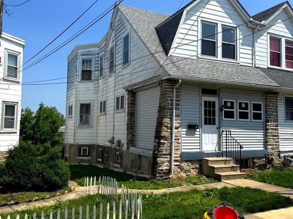 9 Ardsley Road, Upper Darby PA 19082