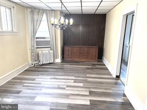 9 Ardsley Road, Upper Darby PA 19082