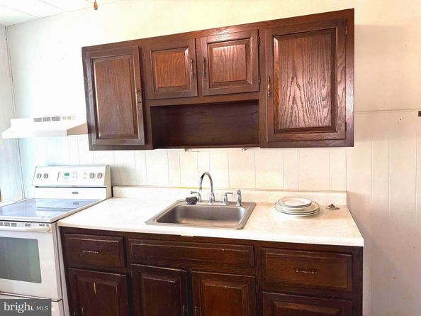 9 Ardsley Road, Upper Darby PA 19082