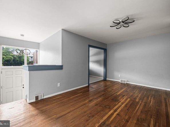 3583 Nottingham Lane, Philadelphia PA 19114