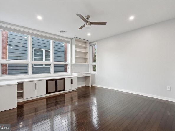 707 S 15TH Street, Philadelphia PA 19146