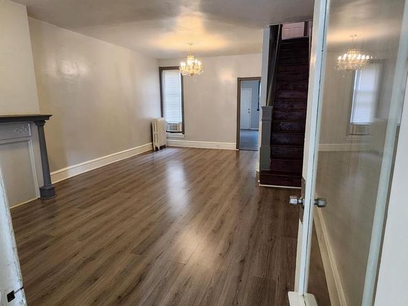4237 N 6TH Street, Philadelphia PA 19140