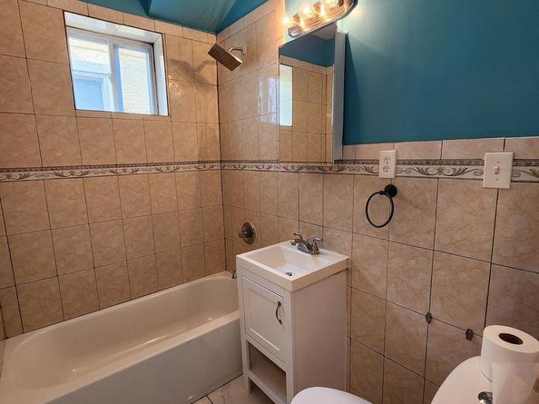 4237 N 6TH Street, Philadelphia PA 19140