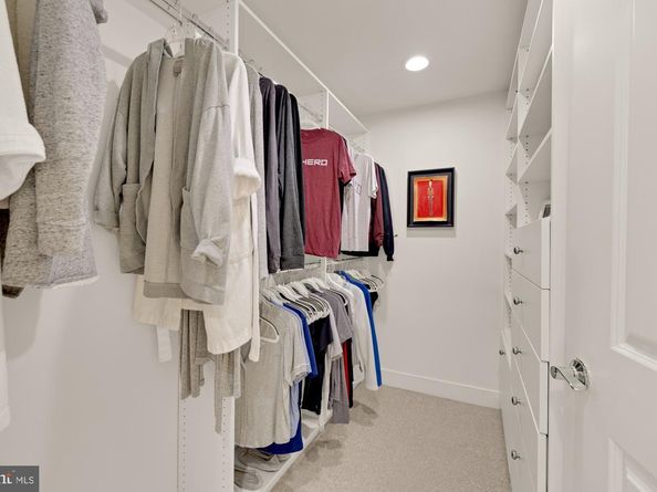 7710 Woodmont Avenue 211, Bethesda MD 20814