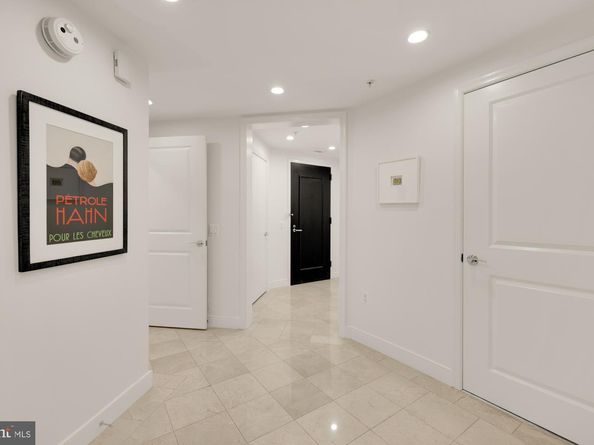 7710 Woodmont Avenue 211, Bethesda MD 20814