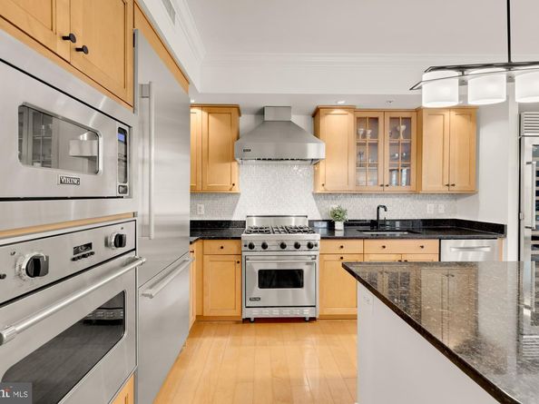 7710 Woodmont Avenue 211, Bethesda MD 20814