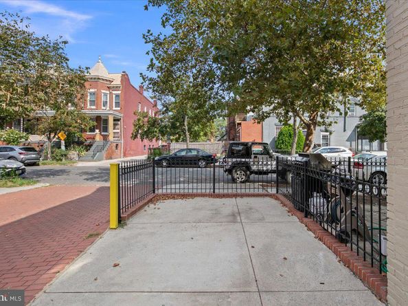 1718 1st Street NW 9, Washington DC 20001