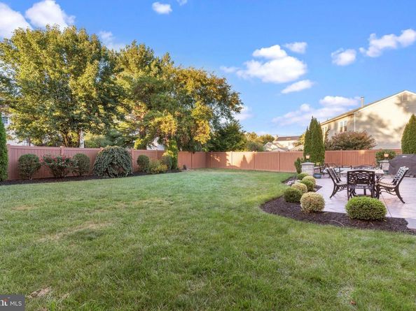 28 Heston, Langhorne PA 19047