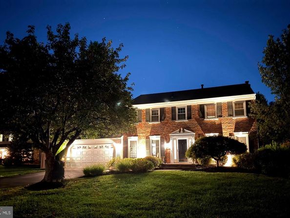 28 Heston, Langhorne PA 19047