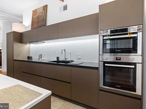 314 N 12TH Street 205, Philadelphia PA 19107