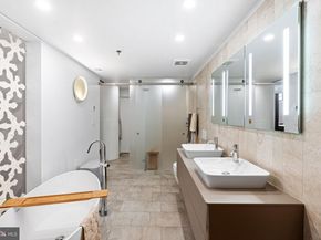 314 N 12TH Street 205, Philadelphia PA 19107