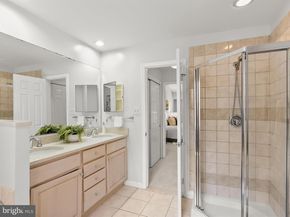 10119 Crestberry Place, Bethesda MD 20817