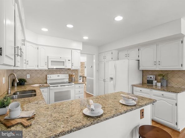10119 Crestberry Place, Bethesda MD 20817