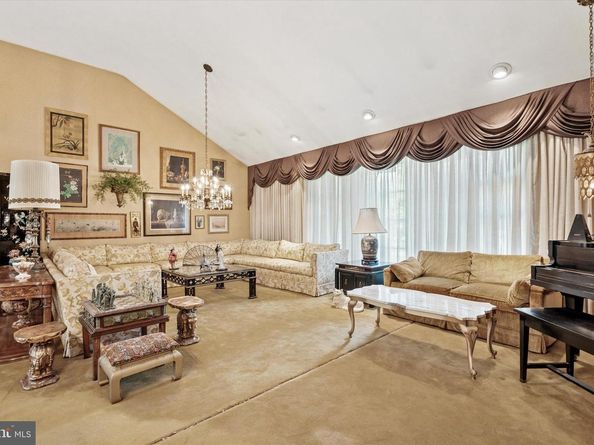 341 Cedar Road, Elkins Park PA 19027