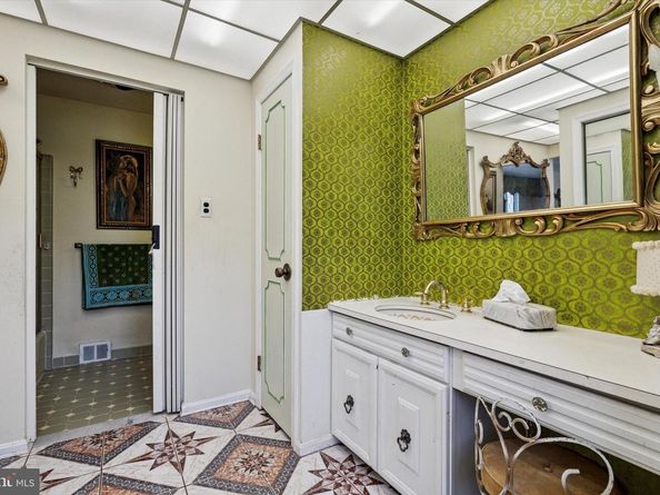 341 Cedar Road, Elkins Park PA 19027