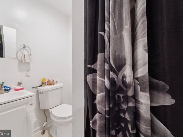 211 S 60TH Street, Philadelphia PA 19139