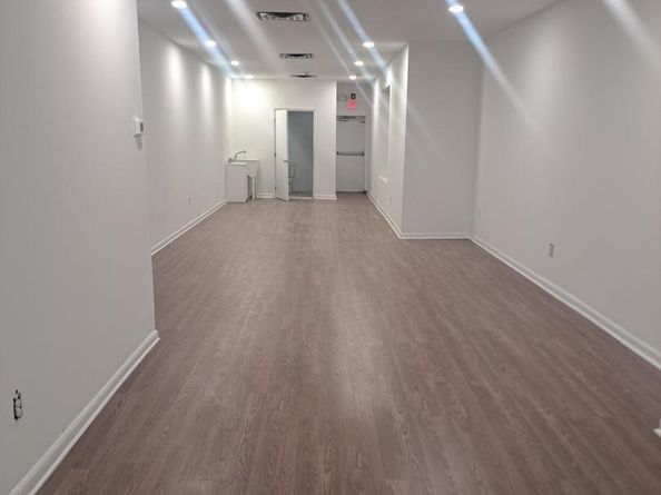 211 S 60TH Street, Philadelphia PA 19139