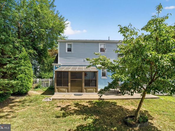 712 Pearl Avenue, Morton PA 19070