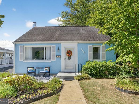 712 Pearl Avenue, Morton PA 19070