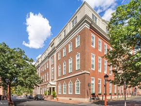 211 S 4TH Street 104, Philadelphia PA 19106