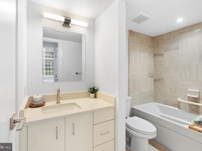 211 S 4TH Street 104, Philadelphia PA 19106