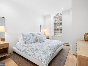 211 S 4TH Street 104, Philadelphia PA 19106