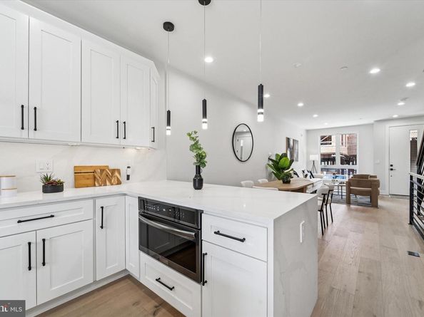 2425 Coral Street, Philadelphia PA 19125