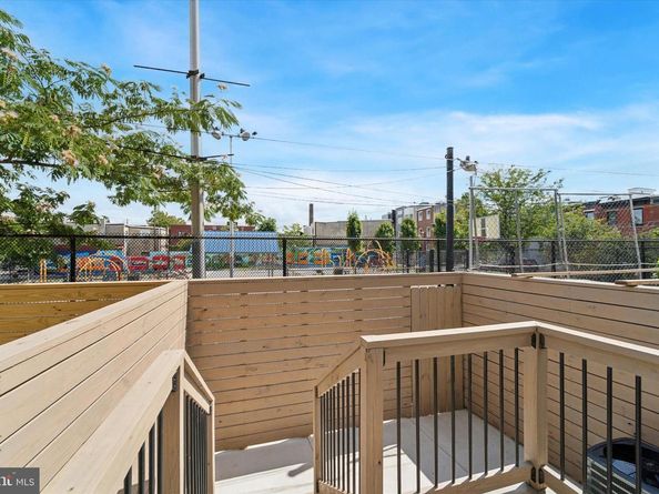 2425 Coral Street, Philadelphia PA 19125