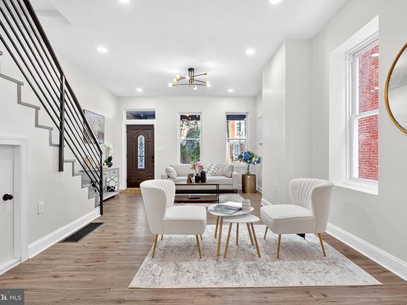 80 W Sharpnack Street, Philadelphia PA 19119