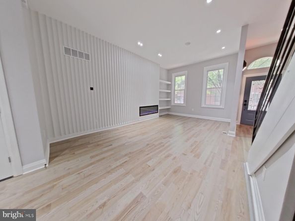 1809 Christian Street, Philadelphia PA 19146