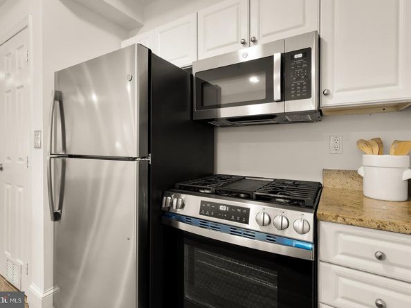 330 Rhode Island Avenue NE 40, Washington DC 20002