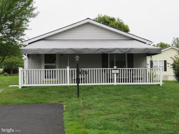 98 Acorn Court E