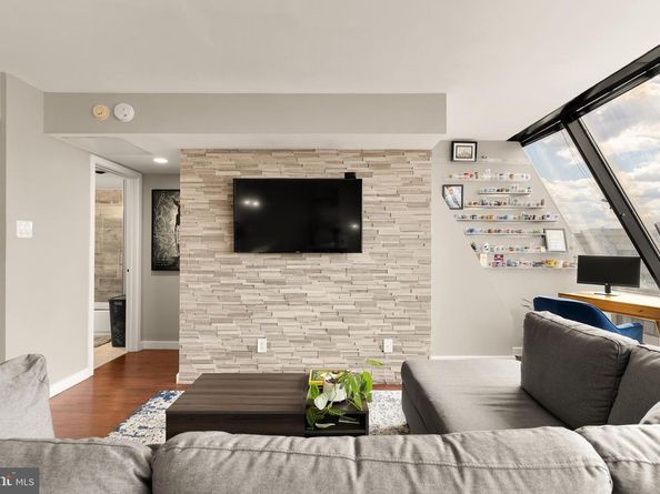 1245 13TH Street NW 1012, Washington DC 20005
