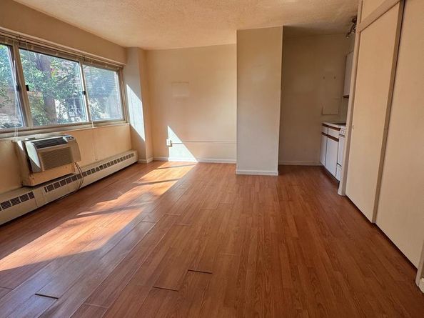 2101 Chestnut Street 216, Philadelphia PA 19103