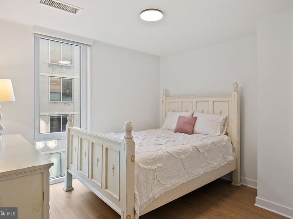 37 L Street SE 908, Washington DC 20003