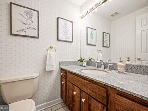 71 Oak Knoll Drive 71, Berwyn PA 19312