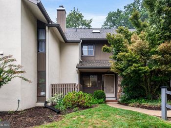 71 Oak Knoll Drive