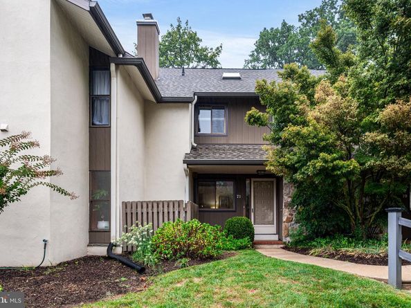 71 Oak Knoll Drive 71, Berwyn PA 19312