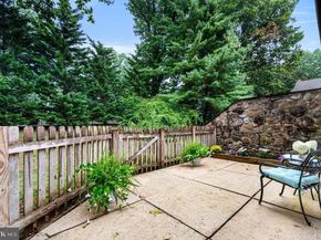71 Oak Knoll Drive 71, Berwyn PA 19312
