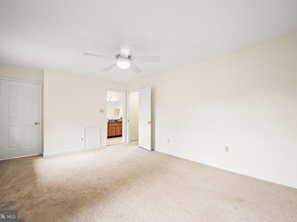 71 Oak Knoll Drive 71, Berwyn PA 19312