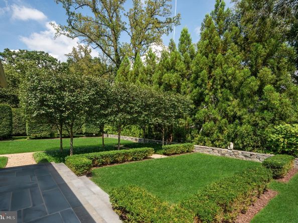 2927 44TH Street NW, Washington DC 20016
