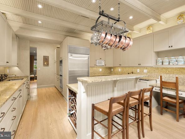 2927 44TH Street NW, Washington DC 20016